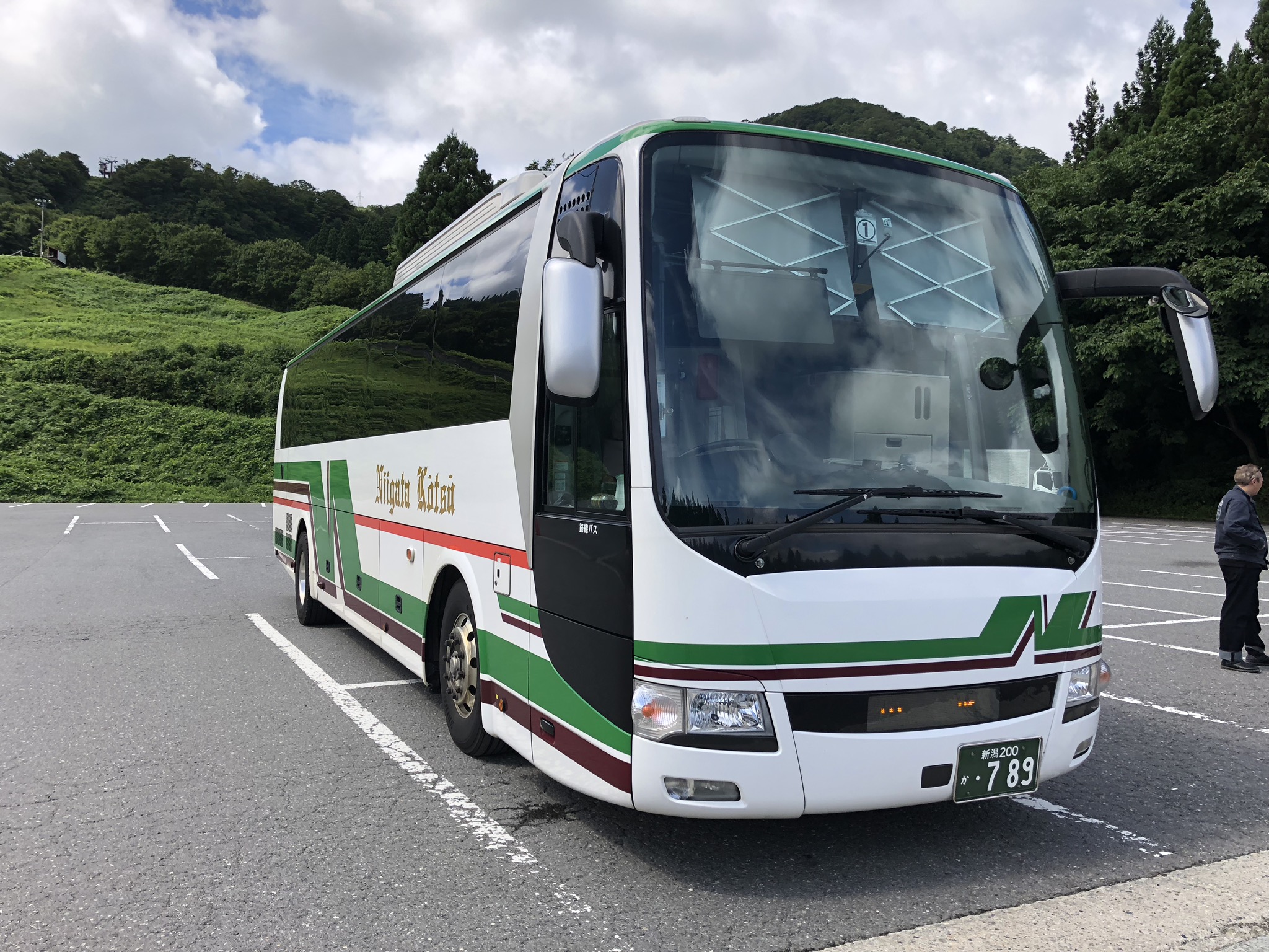 トップ 新潟 山形 バス