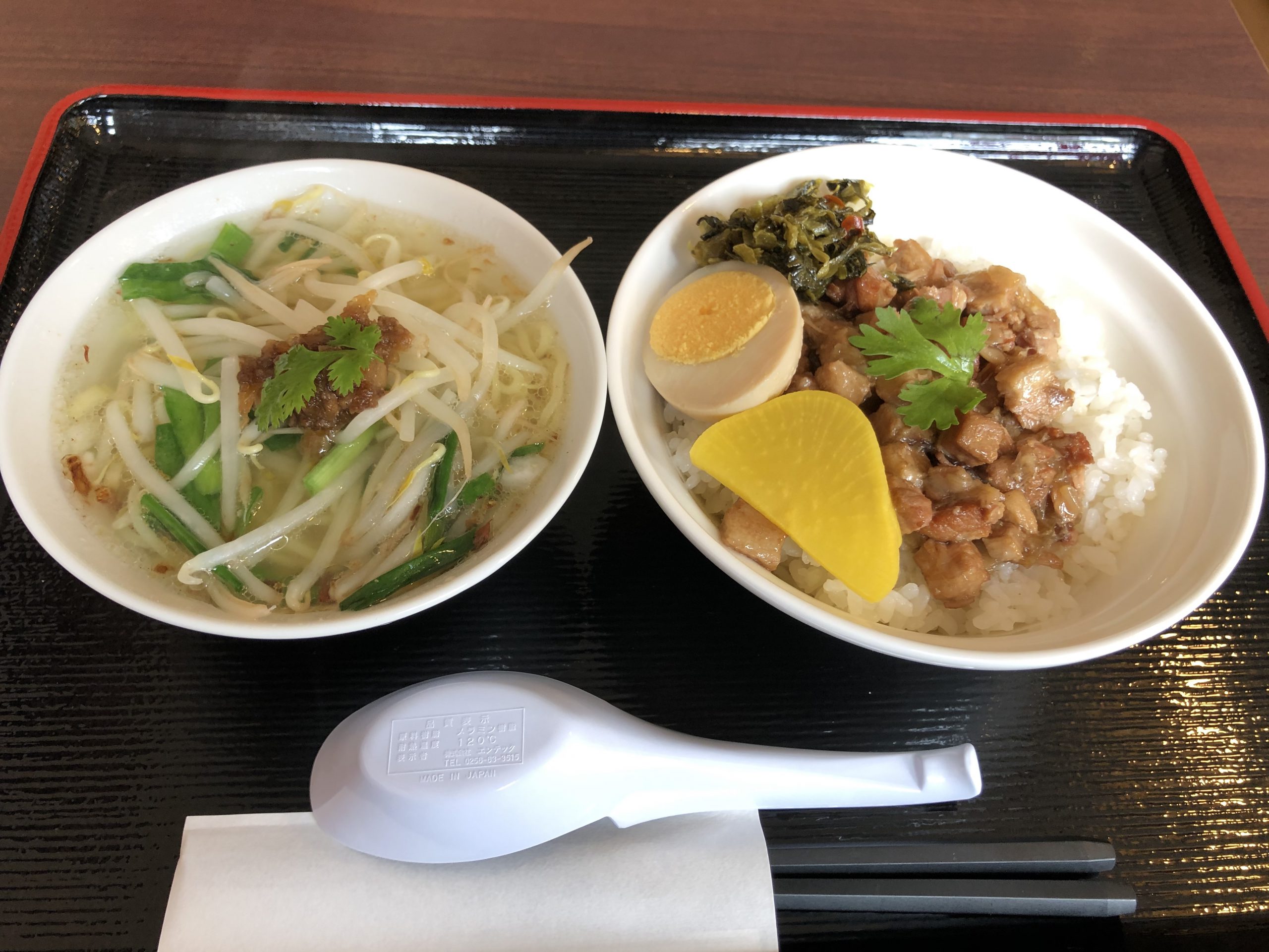 日暮里駅前で町台菜 京の華 別亭 台湾屋台料理 魯肉飯と担仔麺 たまねこトラベル