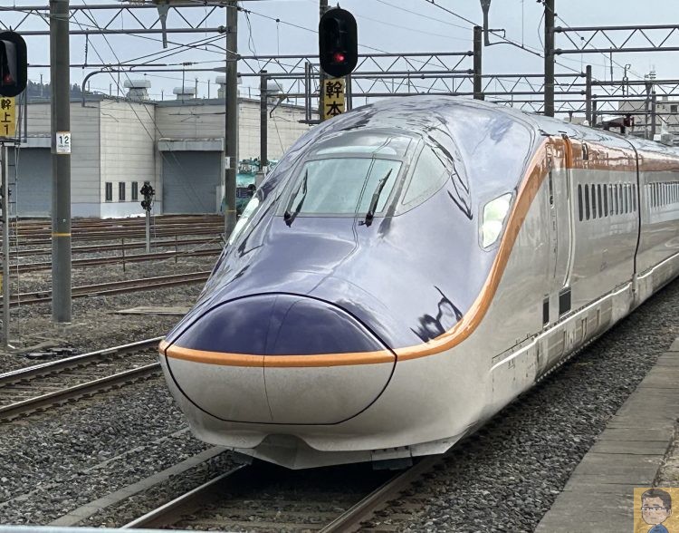 山形新幹線つばさ号E8系